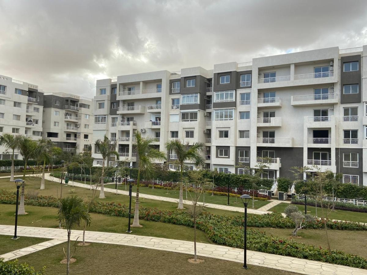 Madinaty Well-Furnished 3- Bedroom Apartment - شقة فندقيه للايجار مدينتي Madinat ash Shuruq Eksteriør bilde